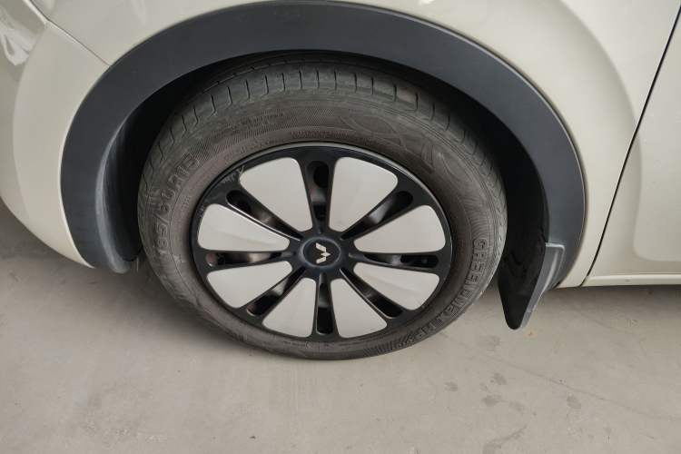 Used Wuling Bingo 2023 333 km Lingxi Connected Version
