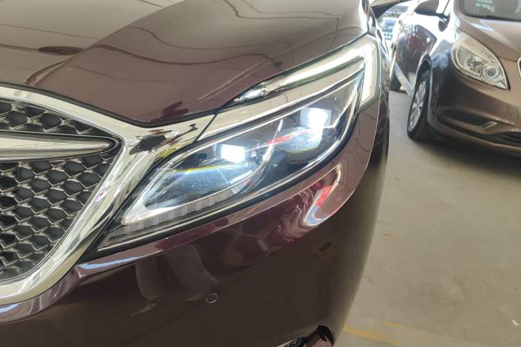 Used Buick GL8 2017 28T Avenir Avia National Emission Standard V