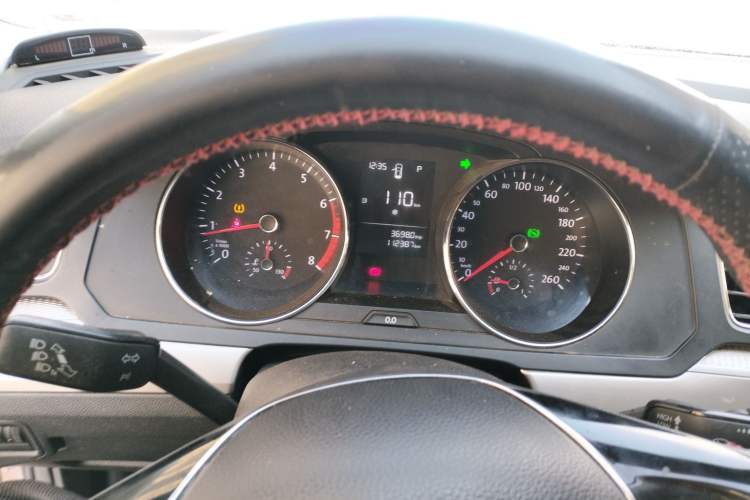 Used Volkswagen Lamando 2015 230TSI DSG Fashion Edition
