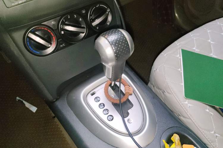 Used Nissan Qashqai 2012 2.0 XL Fire CVT 2WD
