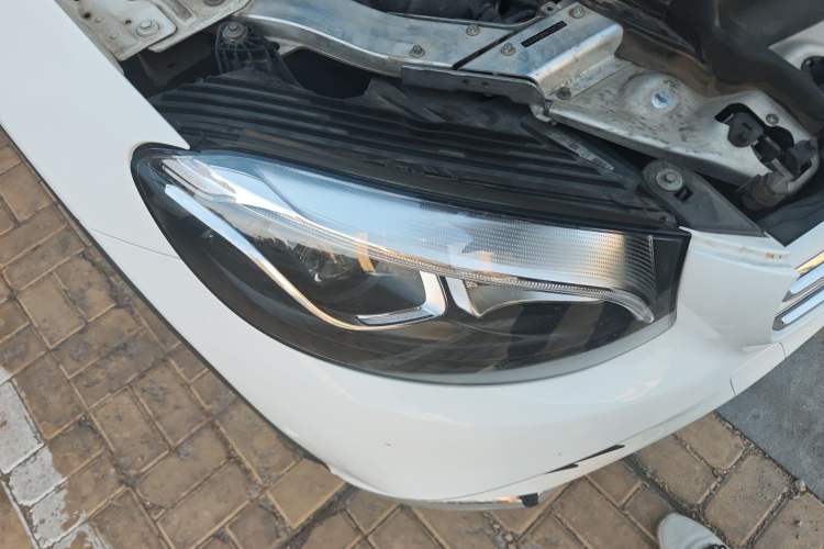 Used Mercedes-Benz GLC 2019 GLC 260 L 4MATIC Dynamic Model Right Front Headlight