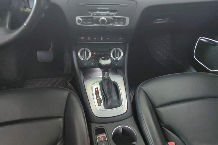 Used Audi Q3 2015 35 TFSI quattro Luxury Edition
