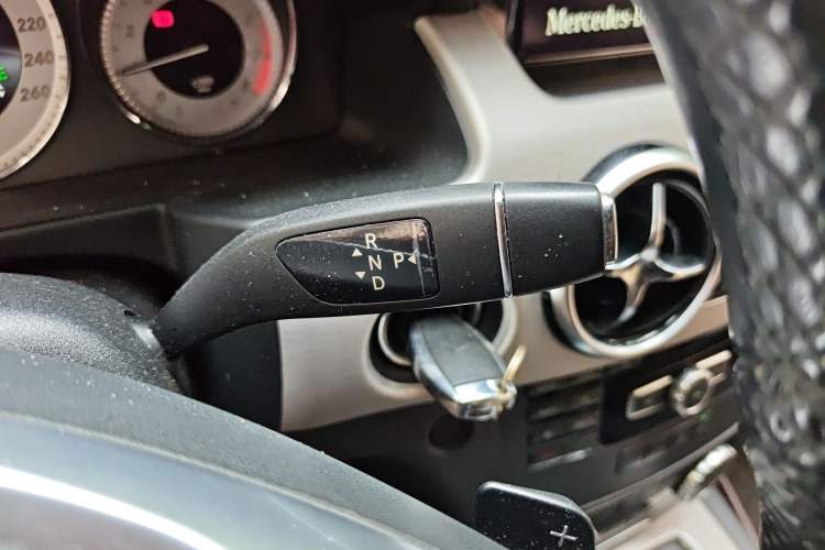 Used Mercedes-Benz GLK-Class 2015 GLK 260 4MATIC Dynamic Edition Ultimate Version
