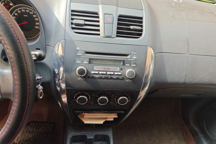 Used Suzuki SX4 2012 1.6L Manual Ruiqi Model Audio And AC Panel