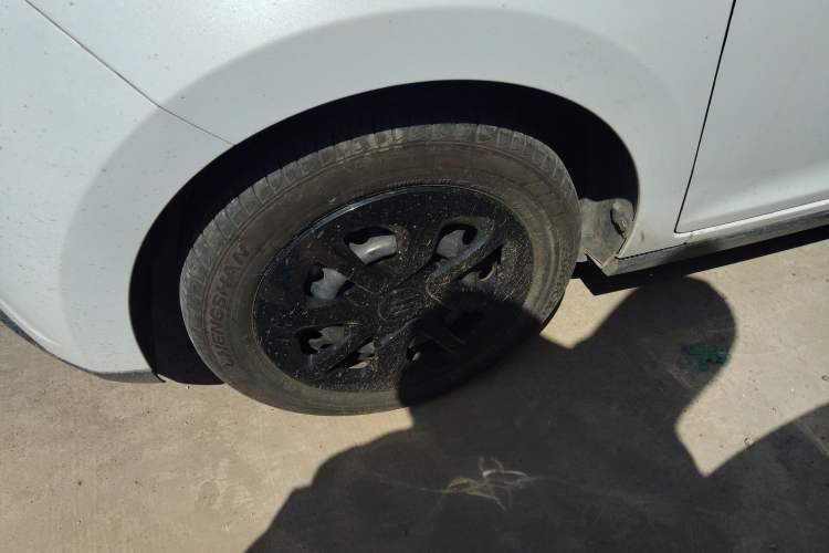 Used JMEV Xiao Qilin 2024 201km Comfort Version Left Front Wheel Hub