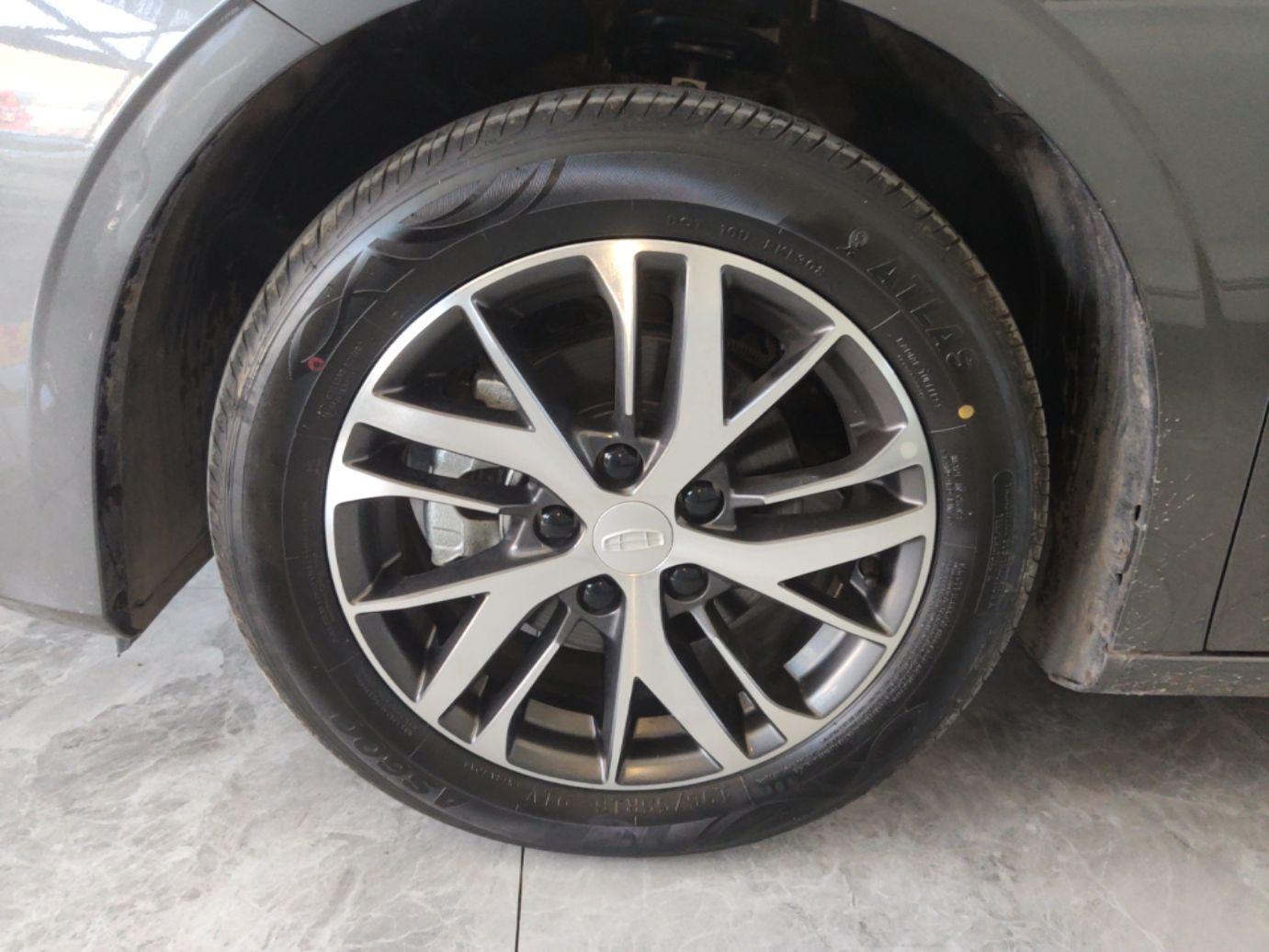 Geely Auto Emgrand 2026 Model 4th Generation 4 Millionth Anniversary Edition 1.5L CVT Overdrive Edition — снимка 10