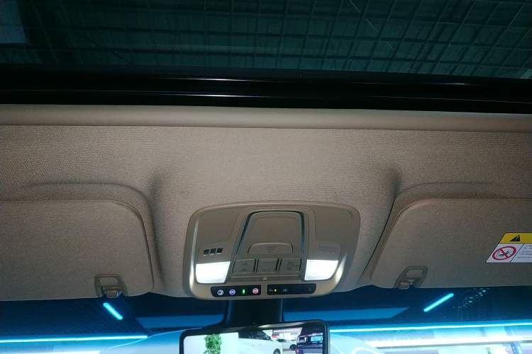 Used Buick GL8 2020 ES Land Cruiser 653T Luxury Edition