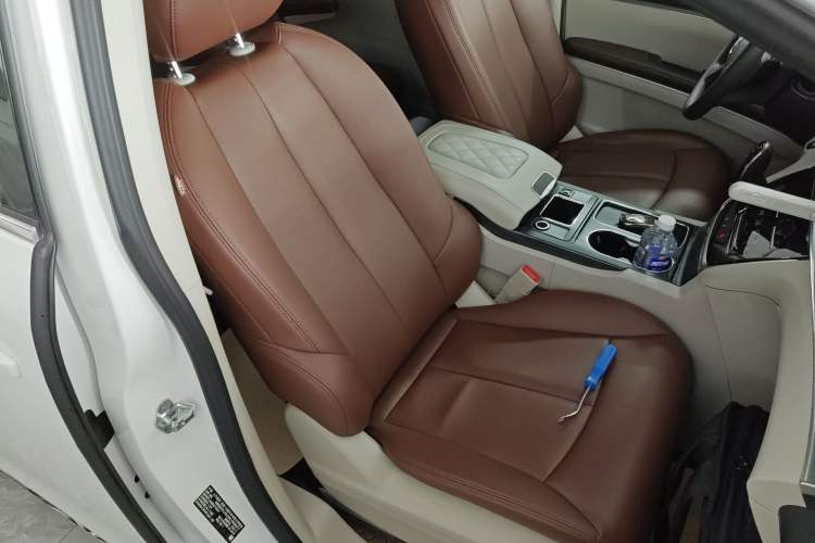 Used Buick GL8 2023 Land Executive Class Smart Enjoyment Model
