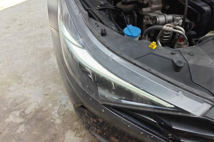 Used Hyundai Elantra 2022 1.5L CVT 20th Anniversary Edition Right Front Headlight