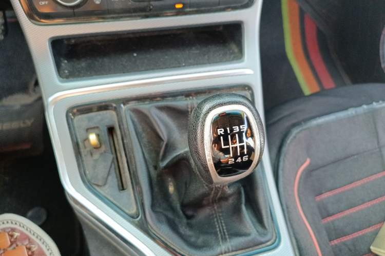 Used Geely Auto Emgrand GL 2018 1.8L Manual Elite Smart Connectivity Version
