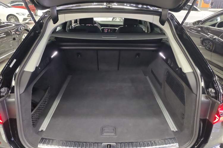 Used Audi A6 2022 Avant Futurist 45 TFSI Prestige Dynamic Edition
