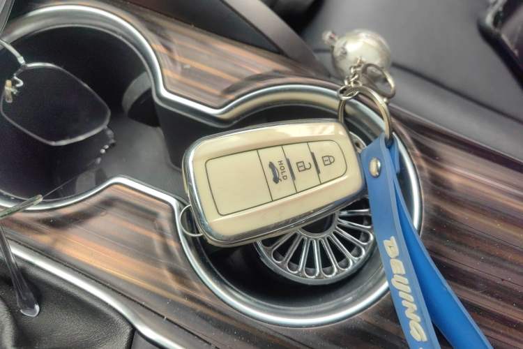 Used Toyota Camry 2019 Revised Version 2.0G Luxury Edition
