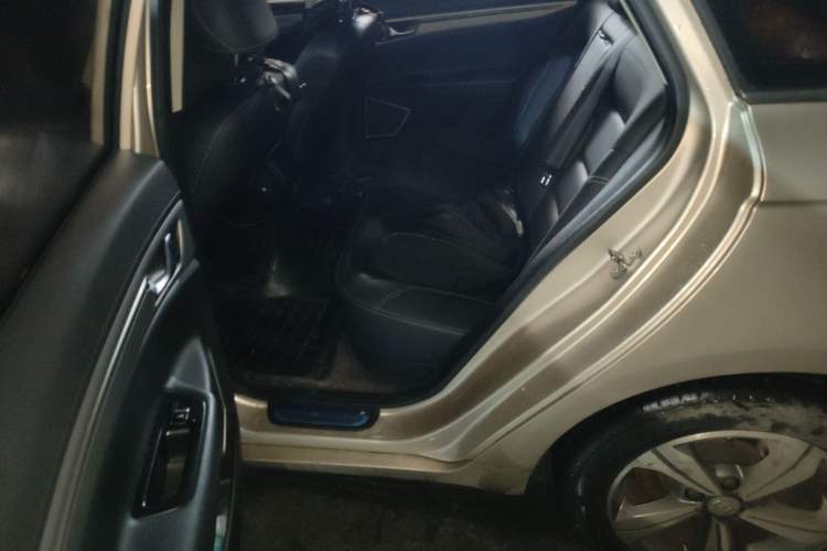 Used Geely Auto Emgrand GL 2018 1.4T Manual Elite Smart Connectivity Version
