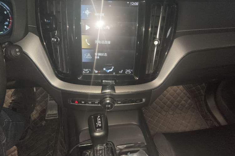 Used Volvo XC60 2020 T5 4x4 Smart & Dynamic Sport Edition