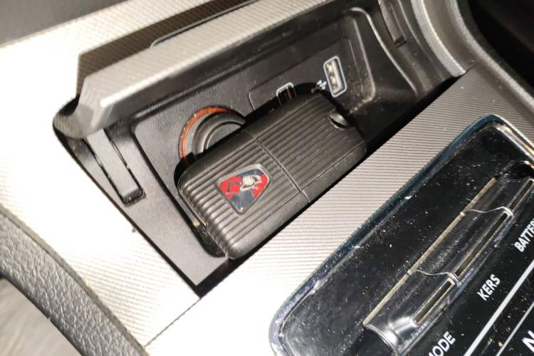 Used Roewe RX5 New Energy 2017 ERX5 EV400 Electric Internet Flagship Edition
