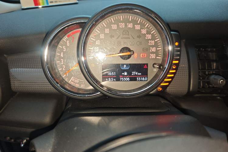 Used MINI MINI 2014 1.5T COOPER Fun