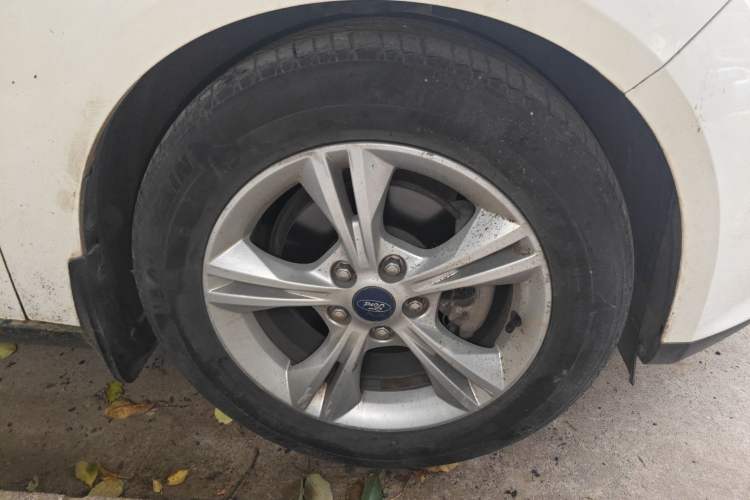 Used Ford Focus 2012 Hatchback 1.6L Automatic Fashion Edition
