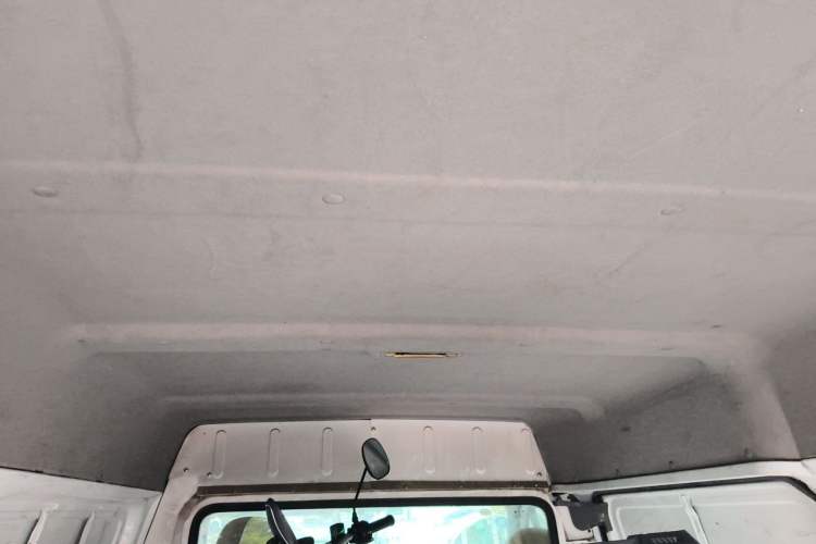 Used JMC Transit 2019 2.8T Commercial Version Short Wheelbase Mid-Roof 3-Seater China VI Standard JX493
