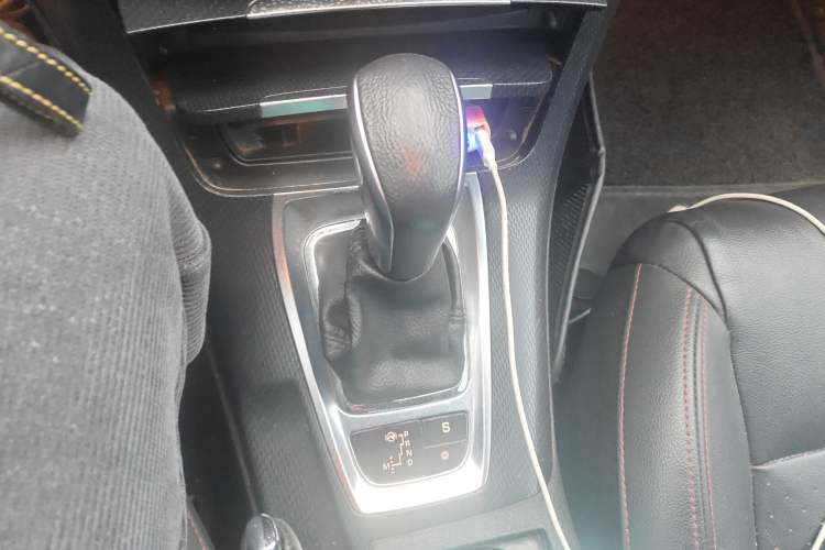 Used Citroen C5 2014 1.6T Automatic Luxury Model Gear Lever