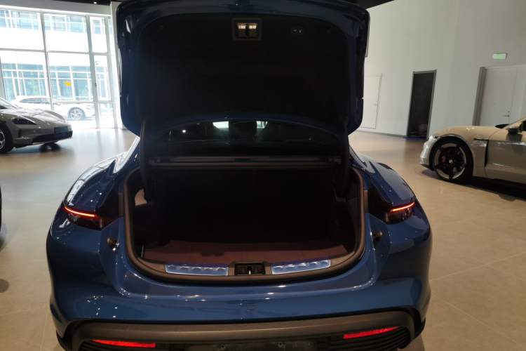 Used Porsche Taycan 2022-Year Restyled Taycan 4S