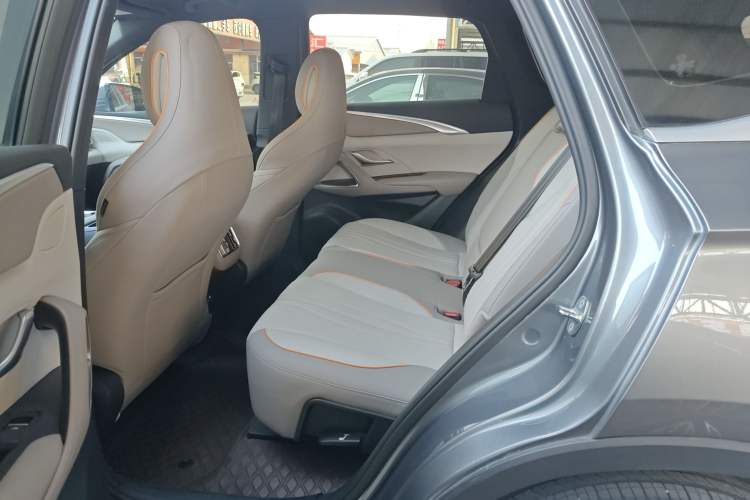 Used BYD Song Pro New Energy 2024 HONOR Edition DM-i 71KM Navigation Model