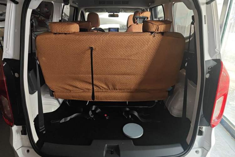 Used Wuling Hongguang New Energy 2025 Extended-Range Hybrid 50KM Comfort Version