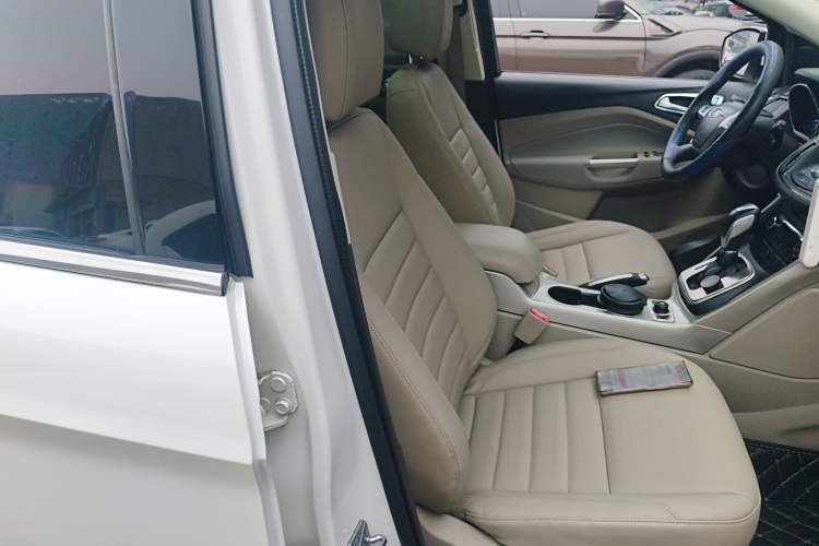 Used Ford Kuga 2015 1.5L GTDi Four-Wheel-Drive Elite Model