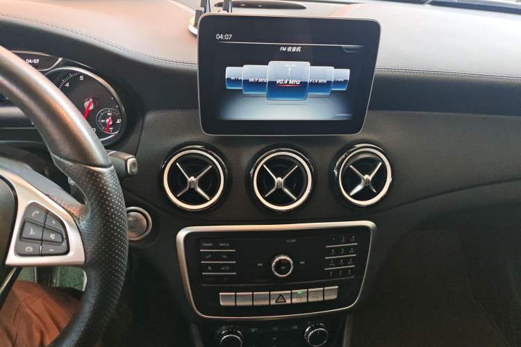 Used Mercedes-Benz GLA 2019 GLA 200 Fashion Model