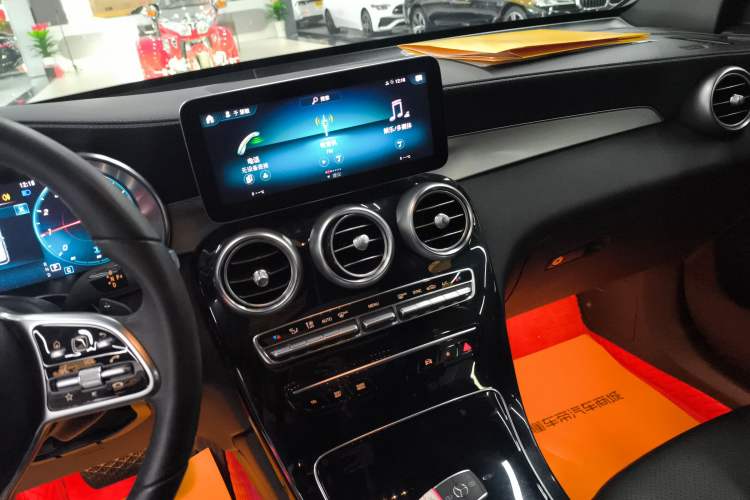 Used Mercedes-Benz GLC 2020 Facelifted GLC 260 L 4MATIC Dynamic Edition
