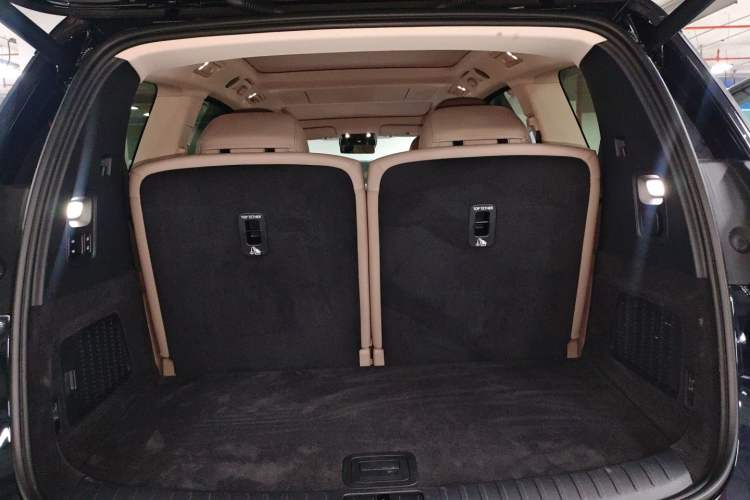 Used Li Auto i8 2025 Model Standard Version Trunk