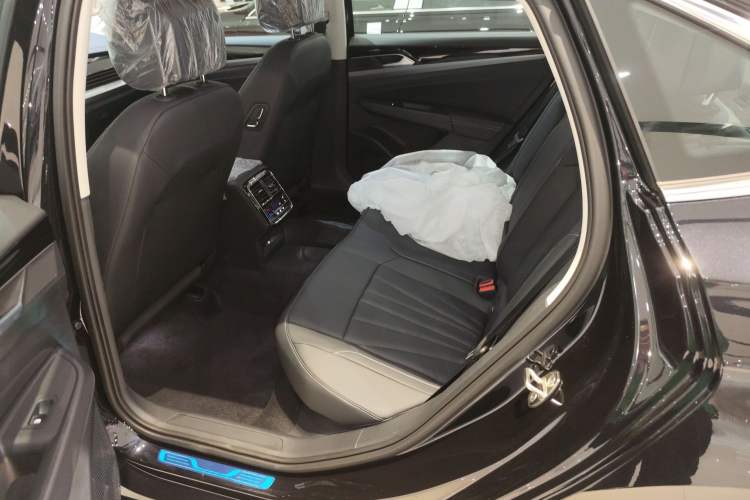 Used Volkswagen Passat 2026 Model, Outstanding 380TSI Xingkong Longteng Edition