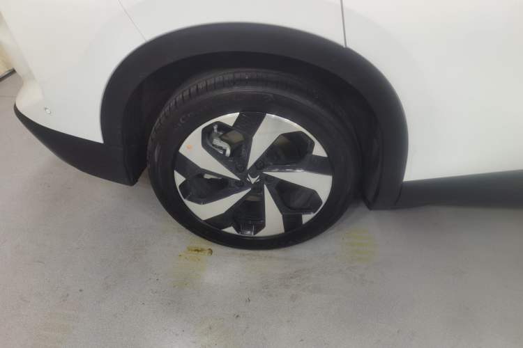 Used ARCFOX Alpha T5 2026 Model Range-Extended 1215 Yuanjing Smart Driving Version