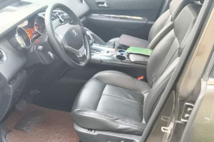 Used Peugeot 3008 2013 2.0L Automatic Trend Edition Left Front Seat