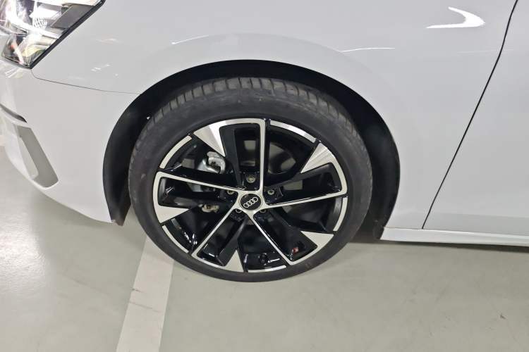 Used Audi A3 2023 Restyled A3L Limousine 35 TFSI Luxury Prestige Edition Exterior 4