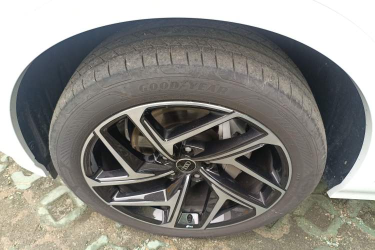 Used Audi Q6L e-tron 2026 First Launch Navigation Edition