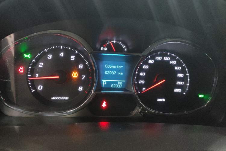 Used Chevrolet Captiva 2015 2.4L 4x4 Flagship Edition 7-Seater