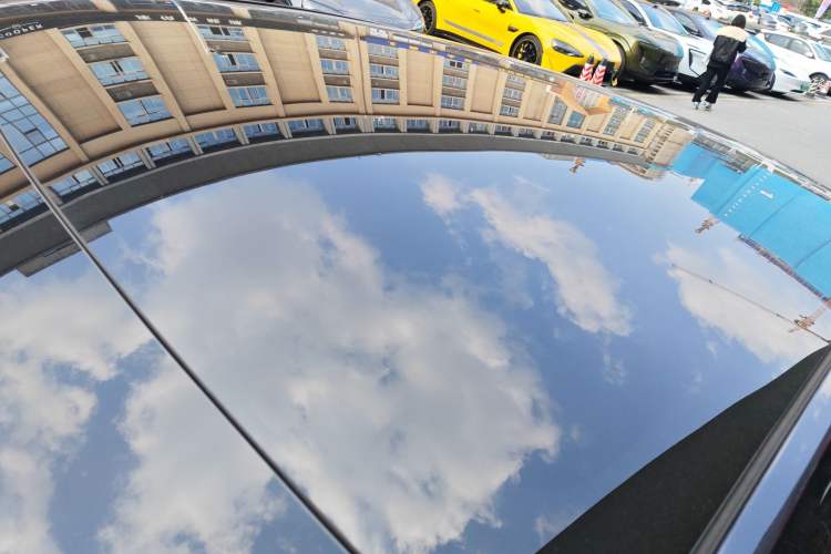 Used Tesla Model Y 2024 Rear-Wheel-Drive Version