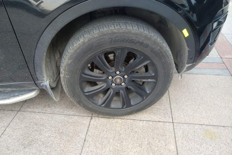 Used Land Rover Discovery Sport 2018 240 PS SE Version
