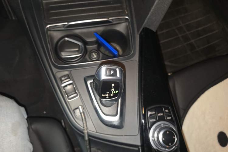 Used BMW 3 Series 2016 320i Fashion Model
