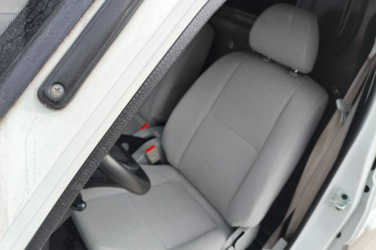 Used Jinbei New Hiace X30L 2019 1.5L Cargo Van Wealth Edition China VI SWC15M