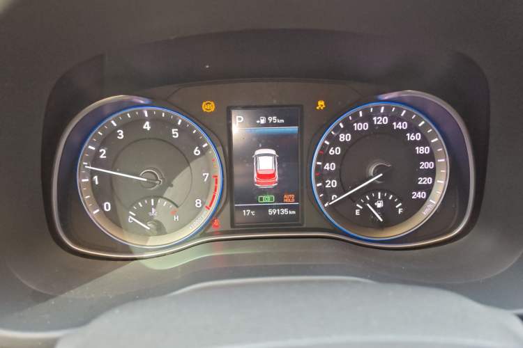 Used Hyundai ENCINO 2018 1.6T Dual-Clutch Zhilian Edition China V Standard
