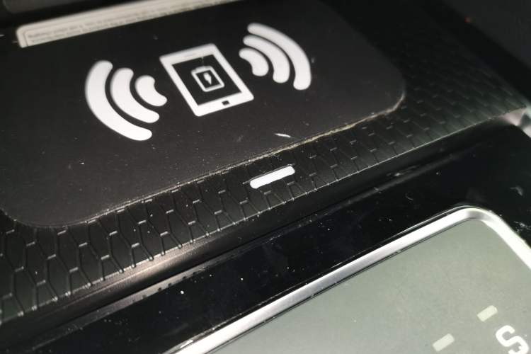 Used Jaguar F-PACE 2019 2.0T Four-Wheel Drive Urban Luxury Edition Vehicle Key