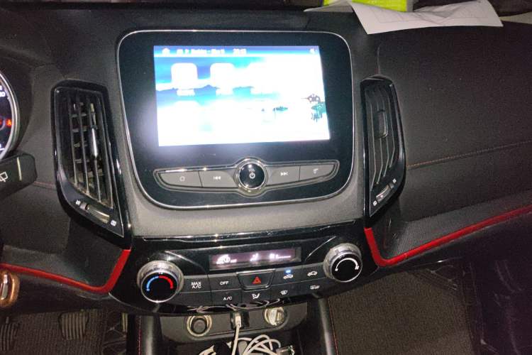 Used Changan CS55 2017 1.5T Manual Colorful Edition