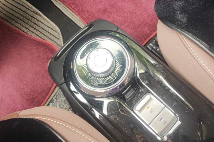 Used Wuling Bingo 2023 333 km Enjoyment Version Gear Lever