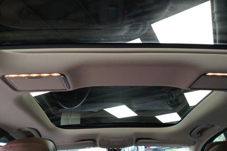 Used Mercedes-Benz E-Class 2022 Updated E 300 L Luxury Edition
