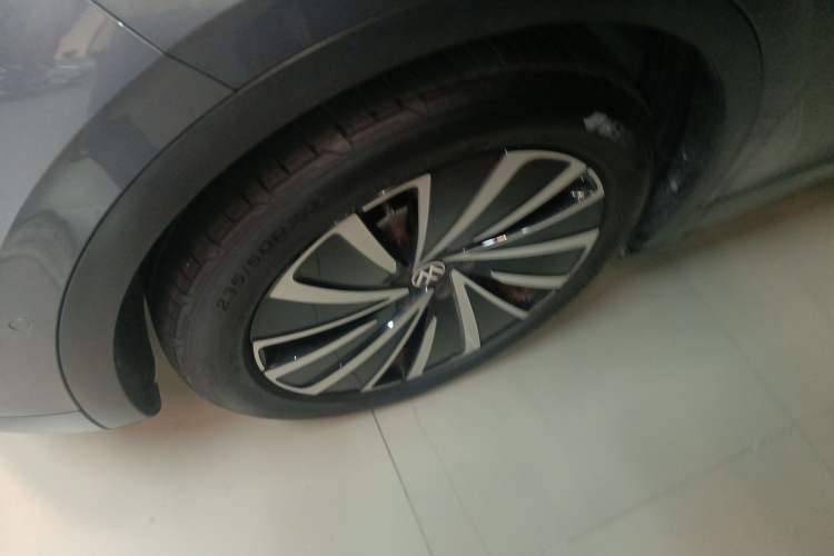 Used Volkswagen ID.4 X 2022 Smart Enjoyment Long-Range Edition Left Front Wheel Hub