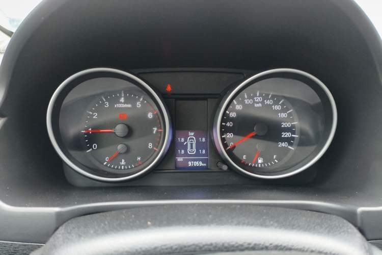 Used Haval H6 2014 Sport Version 1.5T Manual Two-Wheel Drive Elite Edition Instrument Cluster