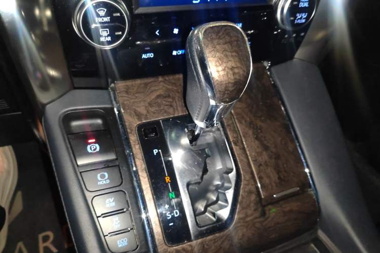 Used Toyota Alphard 2019 Dual-Engine 2.5L Prestige Edition Gear Lever