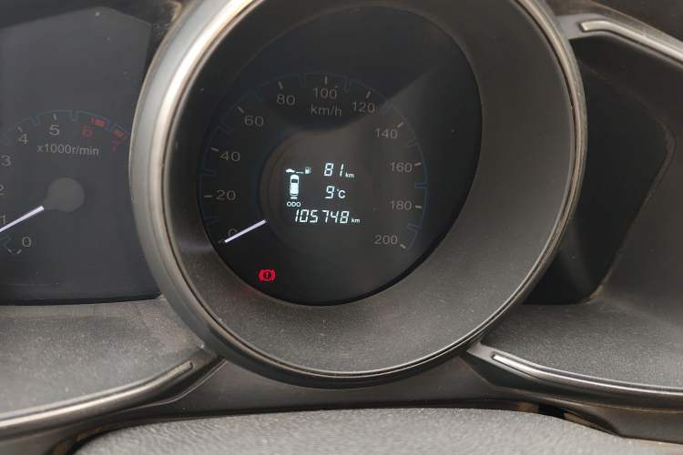 Used CHANGAN OSHAN CX70 2016 1.6L Manual Luxury Model Odometer Close Up