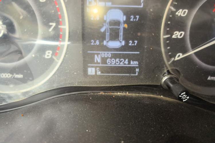 Used Baojun 560 2016 1.8L iAMT Luxury Model Odometer Close Up